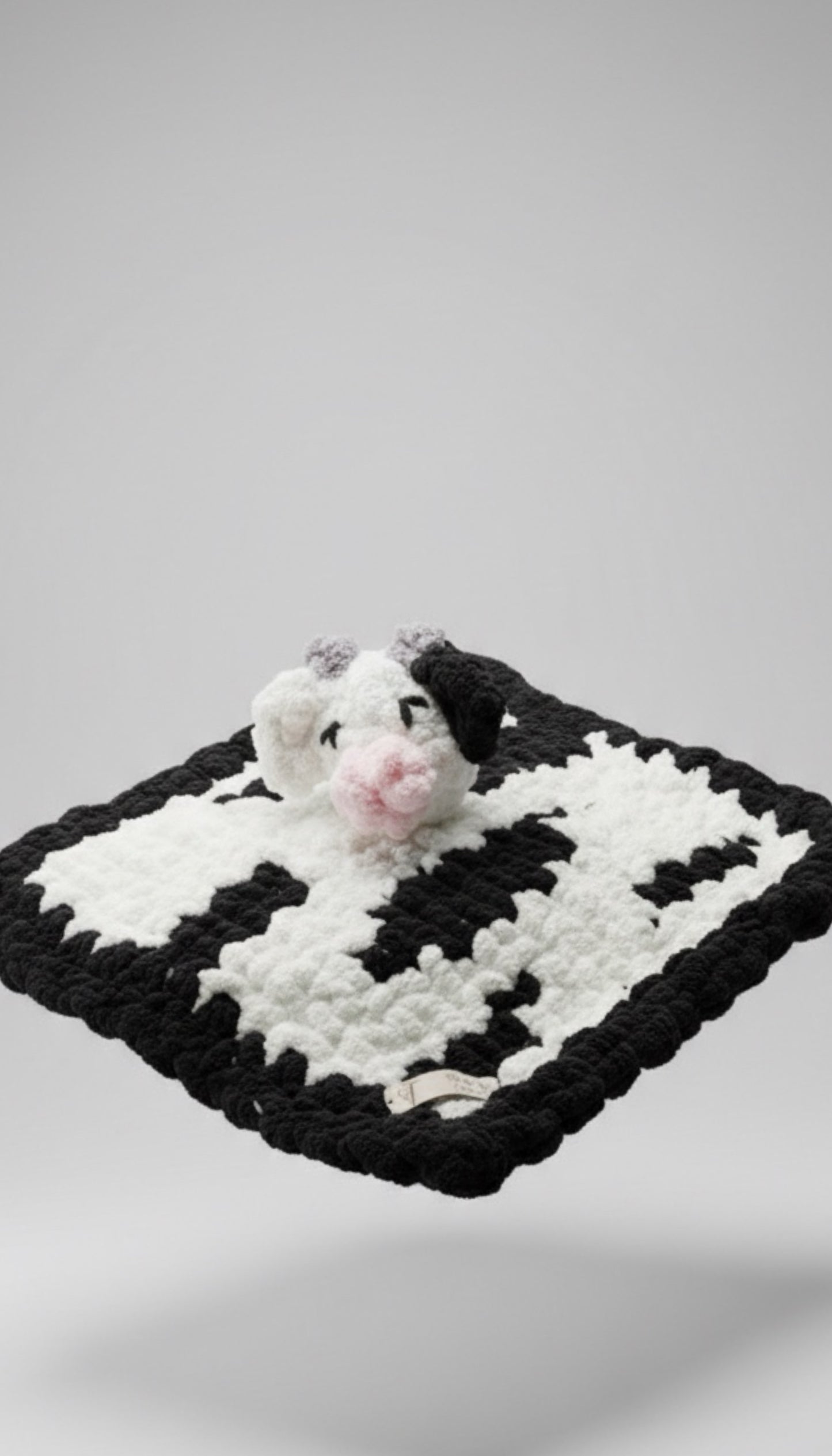 Hand -Knitted baby blanket / comforter Animals