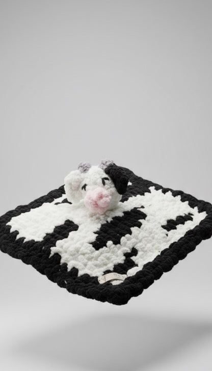 Hand -Knitted baby blanket / comforter Animals