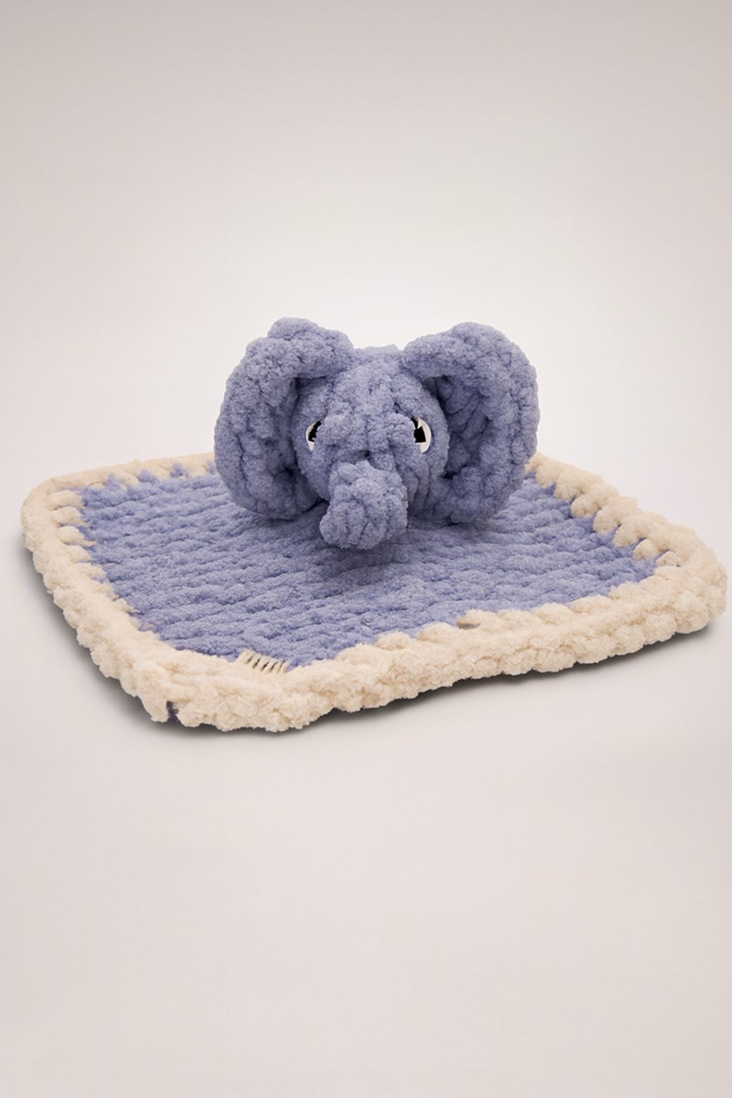 Hand -Knitted baby blanket / comforter Animals